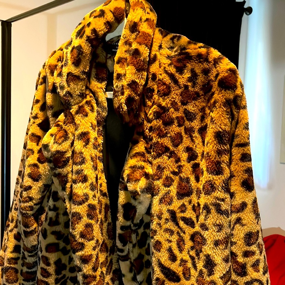 Soft Fuzzy and warm leopard print jacket
